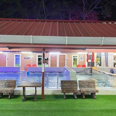 Capital O 91126 The Raga Chalet Yan エクステリア 写真