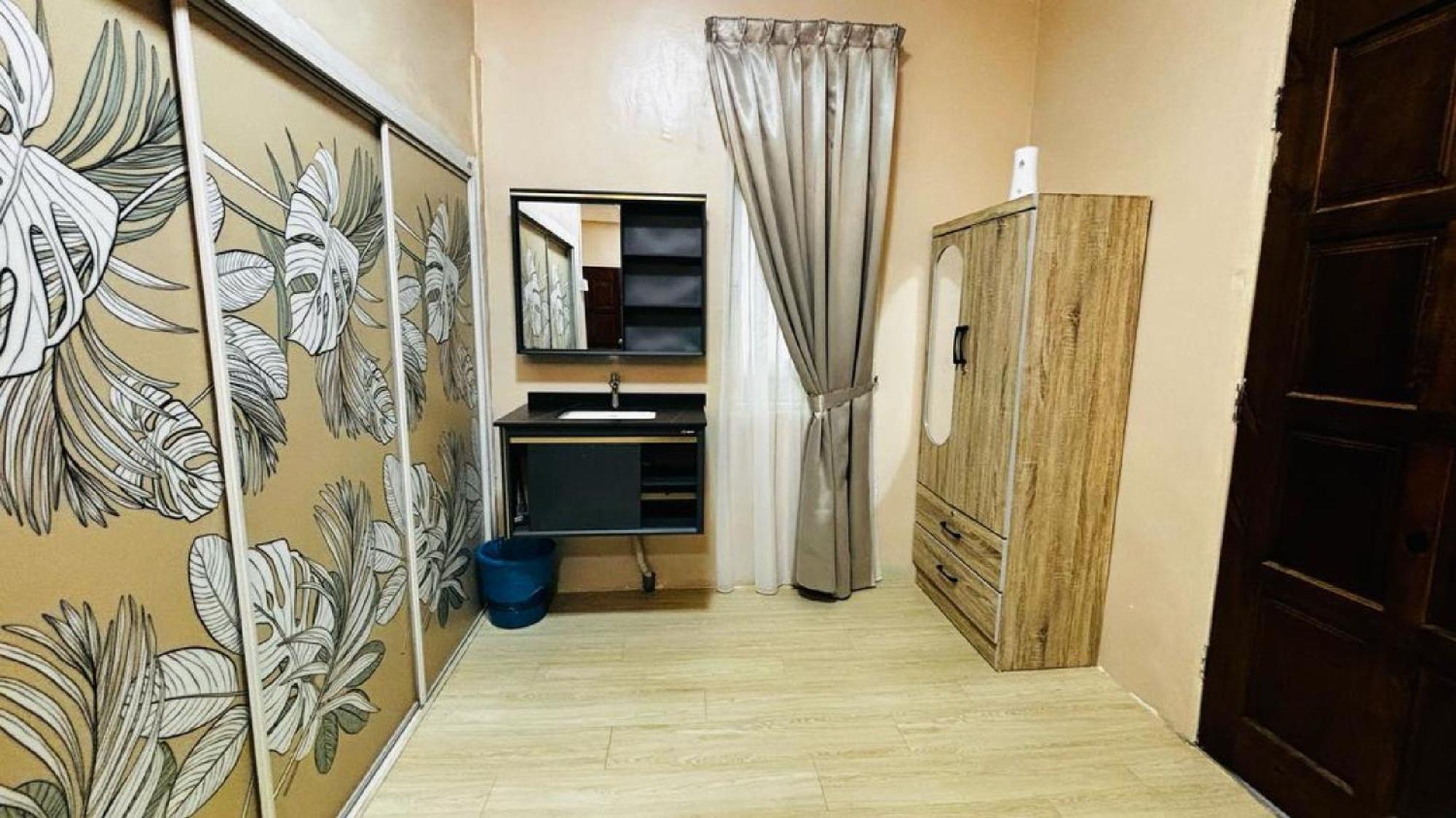 Capital O 91126 The Raga Chalet Yan エクステリア 写真