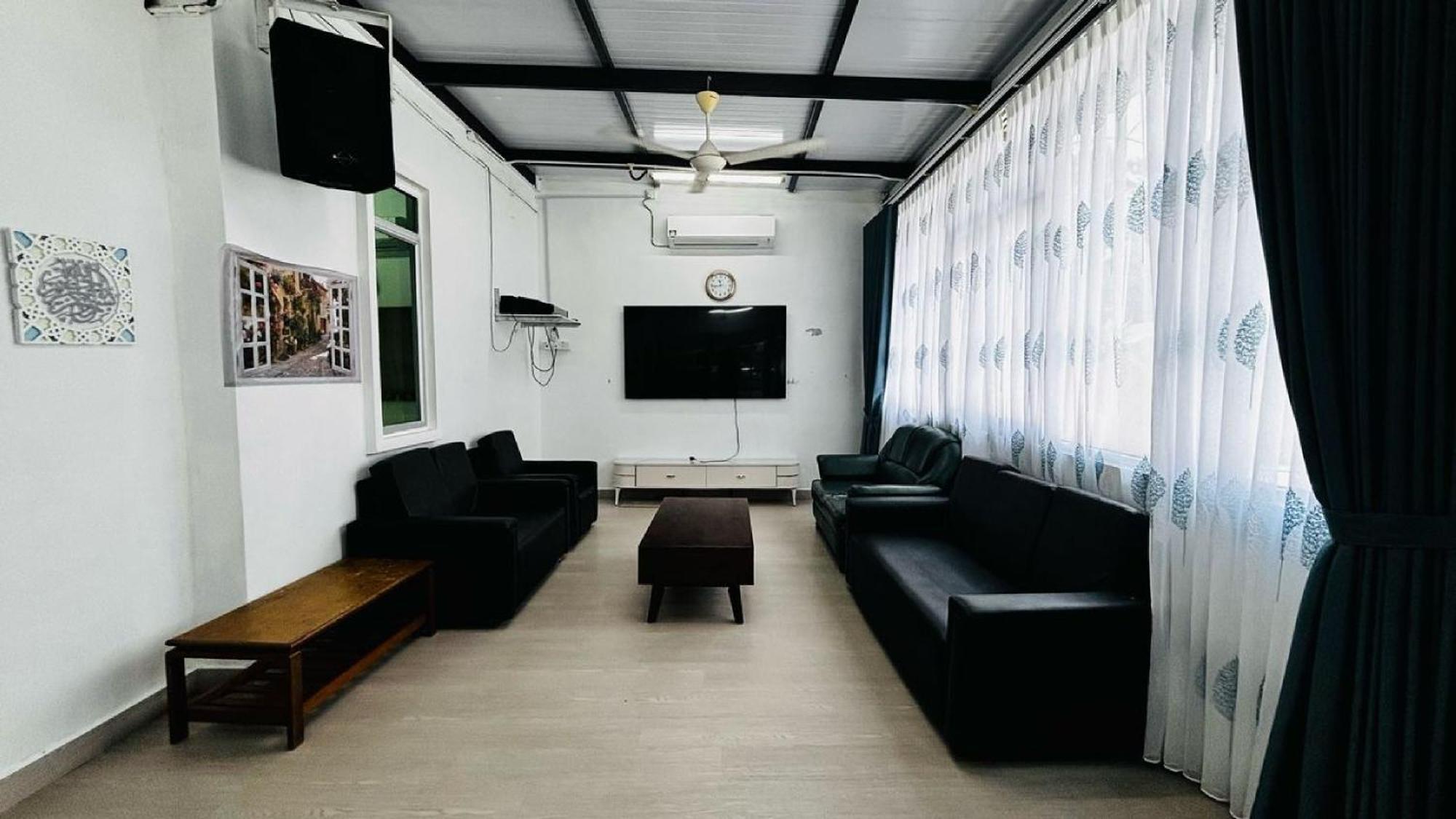 Capital O 91126 The Raga Chalet Yan エクステリア 写真